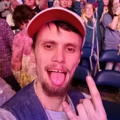 Just a dude who's high on life! Gamer🎮 Lifelong Wrestling Fan Football 🏈 Basketball 🏀 Music lover of all kinds🎸🎤🎧 I Keep it 💯🤘