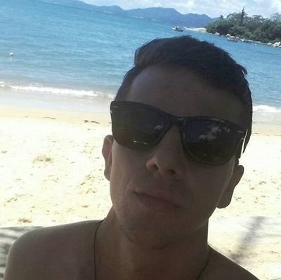 Buscando sempre e verdade e lutando por um Brasil melhor, juntos somos mais fortes.
MENOS estado MAIS liberdade essa é a SOLUÇÃO.