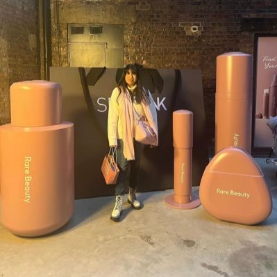 chiaracheyennee's profile picture. selenator and arianator ♡