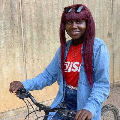 BitterNigerianFeminist || Cyclist || Woman || Wiper {oraimo cord/plank etc} || {🚫DM} || I hope to change my world by continuously working towards a better me.