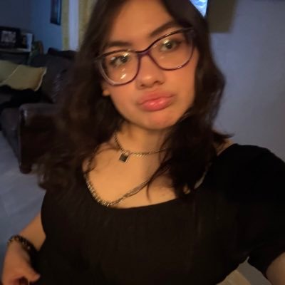 vingogh_m's profile picture. “𝙸𝚗 𝚊 𝚠𝚘𝚛𝚕𝚍 𝚏𝚞𝚕𝚕 𝚘𝚏 𝚙𝚎𝚘𝚙𝚕𝚎, 𝙸 𝚜𝚘𝚖𝚎𝚑𝚘𝚠 𝚜𝚝𝚒𝚕𝚕 𝚖𝚊𝚗𝚊𝚐𝚎 𝚝𝚘 𝚏𝚎𝚎𝚕 𝚊𝚕𝚘𝚗𝚎” ɢᴇᴍɪɴɪ (ง'̀-'́)ง