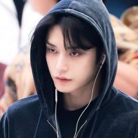 β milo aus AU RYUVIN π (@jellyjunrae) 's Twitter Profile