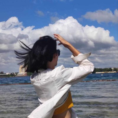 lalalai_t's profile picture. 