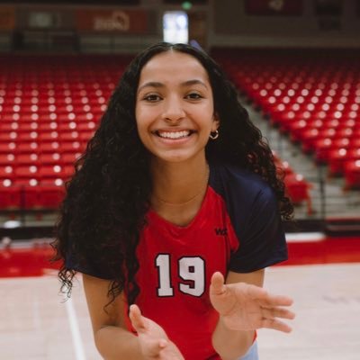 United VBA | Hays Hawks Volleyball | Utah Tech Volleyball ‘28 | Instagram: @lusialangi | TikTok: @lusialangi