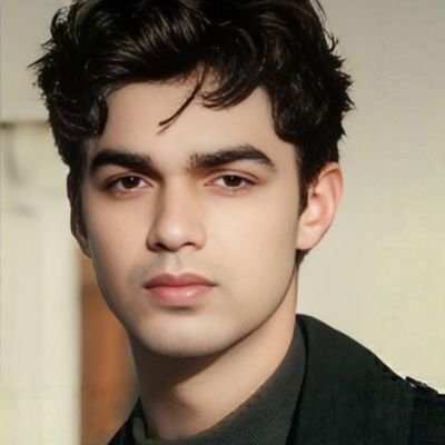 अकेला रहना सीख लीजिए जाना अनिवार्य है लोगो का ! ❣️