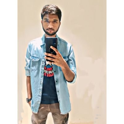 its_ab07's profile picture. Working as a banker.                                                                      
Trying to figure out what mystery this life is, one day at a time.