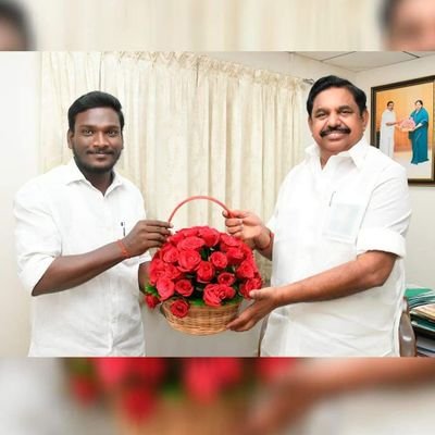 மாவட்ட இணை செயலாளர்,
திருவள்ளூர் மத்திய மாவட்ட ITWING, உடம்பில் உயிரும் உதிரமும் உள்ளவரை கழக பணியில்.🌱❤️🔥