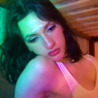 Transgirl🏳️⚧️ I Cashapp: $kittyyrowann I respond to DMs on OF https://t.co/H8cAvYT4wk