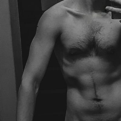 Mexican, bisexual top 🔝, 23 years old, 8.4 inches hung (21.5cm). Join my telegram group 💦🔞