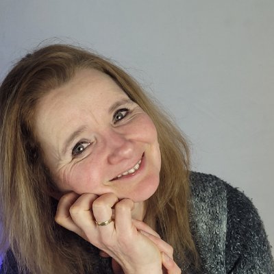 De Wakkere coach die laat zien hoe we worden
misleid door voeding, dokters en medicijnen. Samen
ontdekken we hoe het beter kan.