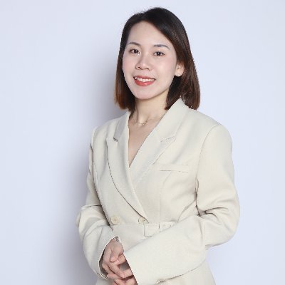 Bachelor:Soochow U
Master's:East China Normal U
Working with academic journals