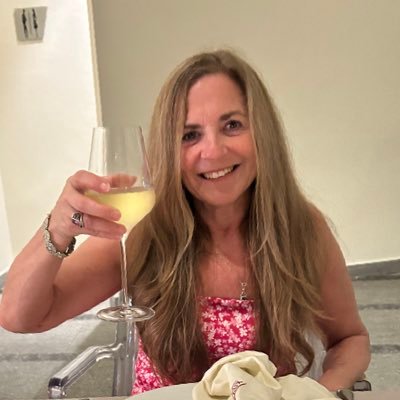 Electrologist for 26 years.  proud mom and wife.  Lover of the ocean and obsessed with beach vacations! spending lots of days entertained by USA politics