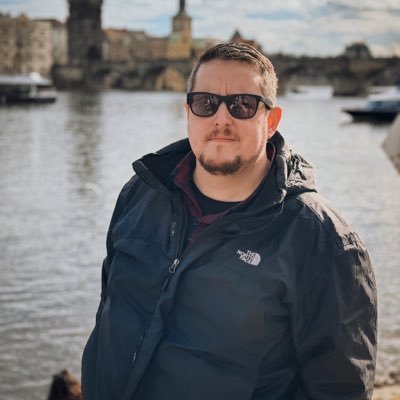 40 | Journalist | Filmmaker | Video Editor | Founder and Editor-in-chief @JamesBondBR