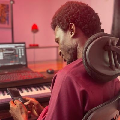 Nigerian Film Composer (Anikulapo: Rise of the spectre) Music Producer (Wizkid, Yemi Alade).
Husband & Father.
#JesusBoi
djklem(at) gmail(dot)com