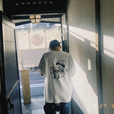 t___m52's profile picture. 