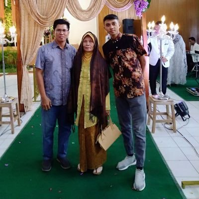 dhimassp30's profile picture. Smg. Arsip photo futsal

#HalaMadrid #YeeKocakLu