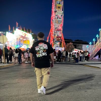 twitch affiliate / Scarcinema on twitch and YouTube / •Cancer Survivor• IG- Scarr.Dtb