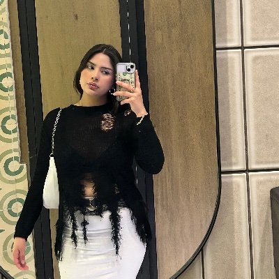 ds_0940's profile picture. she/her xoxo