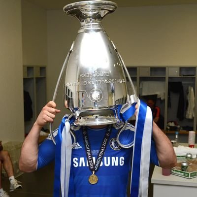 I am probably silly but that's alright.
CFC. #COYB
it's eden azzar. 8 in a row. still top of the pile. CHELSEA.