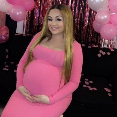 mommy to 3 beautiful babies, happily taken && a bomb ass lash tech 🤞