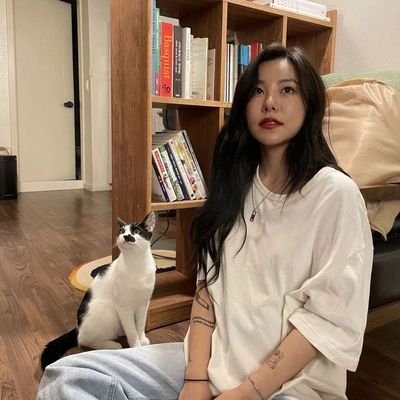 fwoolish's profile picture. cyber