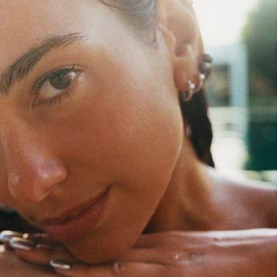 DUA LIPA Profile