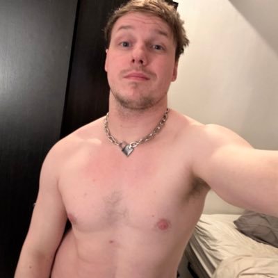 Ed, Bisexual & Content creator. 18+ Only!