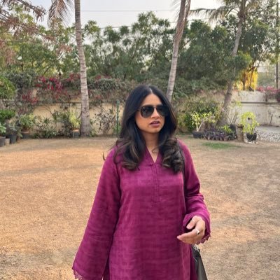 LailaShaikh511's profile picture. Elms 17’, Elms 20’.