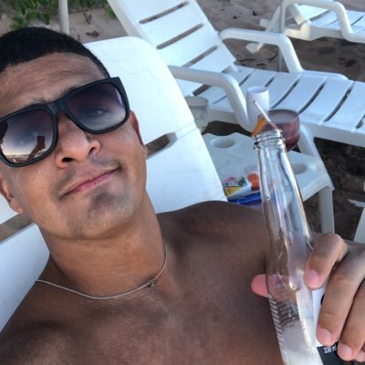 uriel9costa's profile picture. #chupamoche