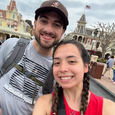 adelvecchio8's profile picture. 24 || university of virginia ‘23 ‘26