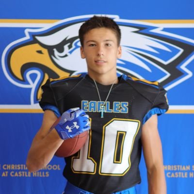 Believer ✝️ | Castle Hills ‘25 🏈 RB - LB - WR | 🏀 forward | 👟hurdles - high jump - triple jump | 5’11 - 168 lbs | joewentrcek@gmail.com | #254-727-2031 |