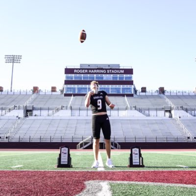 ✞ |c/o 2024 | TE | 6’5” 225lbs | @UWLEagleFB