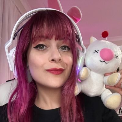 Louise 🏳️‍🌈 She/Her 🎀 Aussie cosplayer and streamer ⚔️ Probably screaming about Final Fantasy ✨Stream team @prettyOgamers #TeamPOG ✉️owldamone@gmail.com