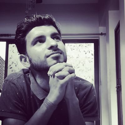 दर्शन🌟
विश्व बंधुत्व ❤️
पर्यावरण संरक्षण 🌌
#engineer .......
(An electron suffering from Heisenberg uncertainty )🌚👀