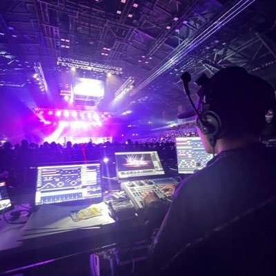 メンズジャニオタの照明さん 株式会社chlori  〈lighting engineer〉 お仕事依頼こちらまで takahashi@chlori.co.jp