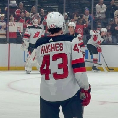 luke hughes #1 defender | occasionally a kings fan | #NJdevils #GokingsGo