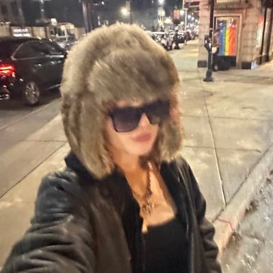 tess_logan's profile picture. in a state of constant flux