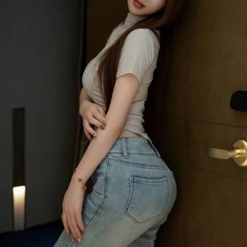 tammy_moor43433's profile picture. Tired, sad, squat down, give yourself a hug.