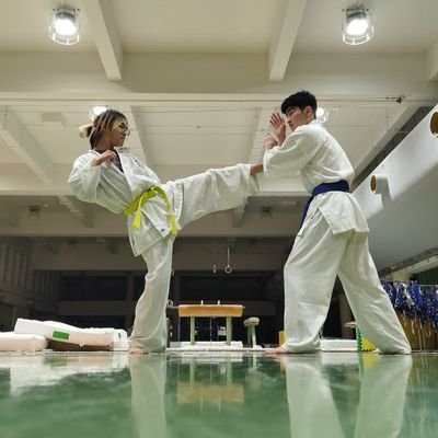 京大公認　空手同好会です🥋
経験者の方、未経験の方、身体を動かしたい方、大募集です✨まずは体験を👍
Feel free to join us if you want to try Karate 🥋 
 活動日時：火(Tue)・木(Thu) 19:00〜20:30
 参加申し込み、DMお待ちしてます🤗