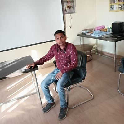 OmkarJi123's profile picture. English Teacher✍️https://t.co/RWtdAjuBiy