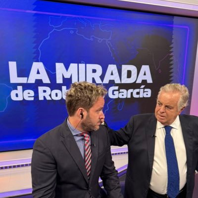 Programa Político y Económico conducido por Roberto García, ex director de Ámbito Financiero. Todos los domingos a las 21 por Canal 26