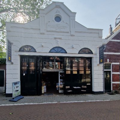 Wijnhandel Den Toom al meer dan 22 jaar een begrip in Rotterdam Kralingen. 800 soorten wijn uit voorraad leverbaar. 48-uurs levering. Doosvoordeel.