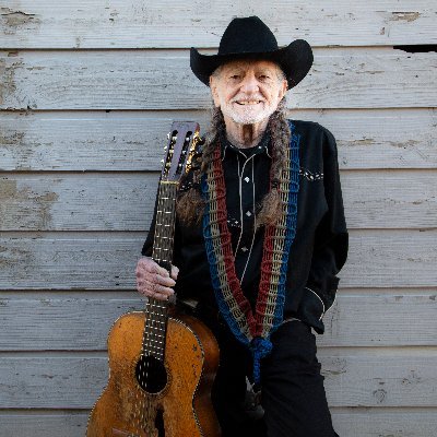 Official Willie Nelson 
I didn't come here, and I ain't leaving.
New Album, 'The Border,' Out May 31! 
https://t.co/kQ4jFEW71I