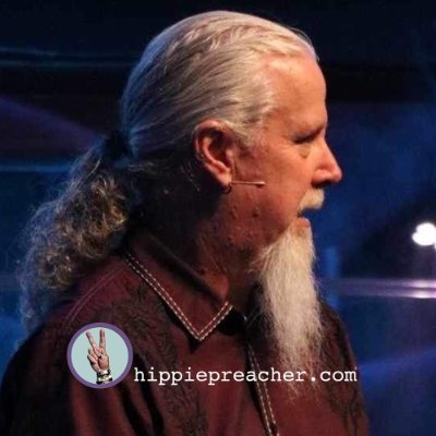 Jesus follower. #BasicJesusSkills defender: Love God, Love people, Make disciples. Pastor, husband, dad, audio & tech/dev geek. Host of Hippie Preacher Podcast.