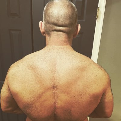 marrieddadof4's profile picture. here to see the chaos and good