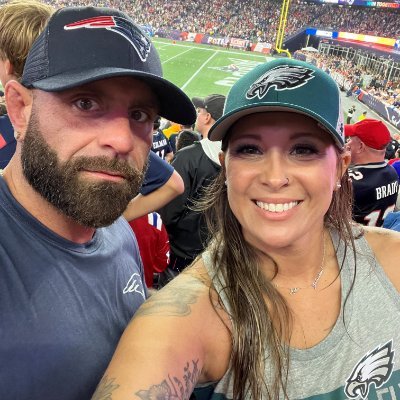 Eagles fan 🦅, living in NY 🗽, married to a Patriots fan 🇺🇸 #GoBirds 🏈