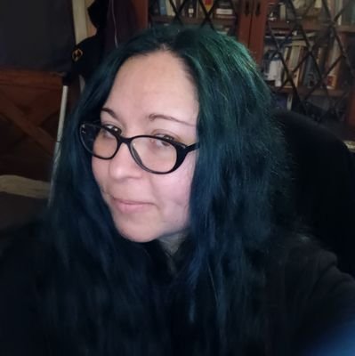 Level 37 wife and mother.
Avid fan of video games 🎮, horror movies, most nerdy things.
Has degree in mathematics.
Games & music w/ @JauntyTheFool.
she/her 💜