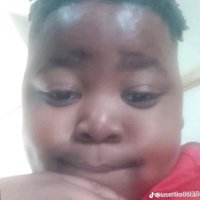 £ (@j36930166) 's Twitter Profile
