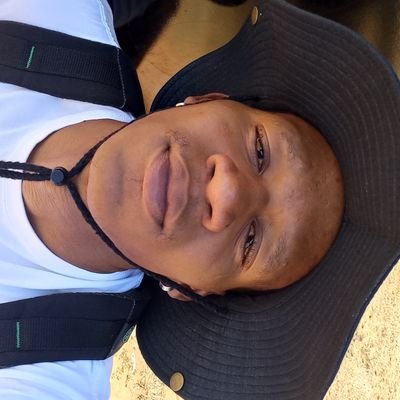 Stewgur's profile picture. Hockeypreneur. Streetstylist.