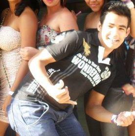 GALEERA #SEGUE NESSE OTRO @CaiqueMuniiz_ ;D Vlw aeee